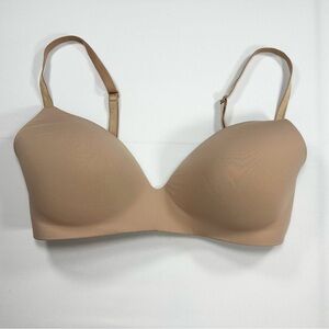Victoria’s Secret Wireless Nude T-Shirt Bra 34DD • Smooth Seamless Everyday